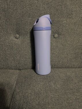 Owala FreeSip 24 oz Bottle - Out of the Blue
